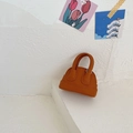 Mini-Handtasche für Mädchen in Muschelform aus orangefarbenem Leder mit Narbung - Braun