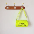 Borsa a tracolla cilindrica in tela giallo fluorescente con scritte nere minimaliste - Verde Fluorescente