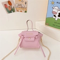 Mini sac à bandoulière rose pour filles en similicuir grainé avec chaîne dorée - Rose