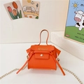 Mini sac bandoulière orange pour filles avec chaîne dorée et finition en cuir texturé - Orange