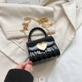 Elegante borsa jelly nera con chiusura a cuore e catena per bambine e bimbe alla moda - Nero