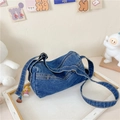 Minimalistische dunkelblaue Denim Umhängetasche für Kinder mit Kontrastnähten und Gurt - Dunkelblau