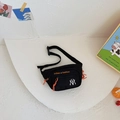 Sac banane enfant en toile noire avec lettres orange et détail de cordon décoratif - Noir