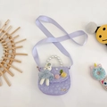 Sac bandoulière violet pour fillettes avec poupée lapin et poignée en perles - Lapin / Violet