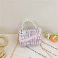 Mini-Tasche aus rosa Tweed mit Perlengriff, Goldkette und Love-Strassverzierung - Gemischtes Rosa