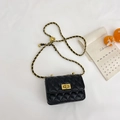 Mini zwarte gewatteerde crossbodytas met gouden ketting voor stijlvolle mode voor kids - Zwart