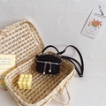 Mini bolso de cubo negro con pedrería, cremalleras plateadas y colgantes de perlas - Negro