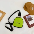 Sac de poitrine pour enfant en toile vert néon et beige avec sangle réglable - Vert Herbe
