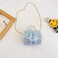 Sac à main bleu clair pour enfant en dentelle avec nœud, perles et chaîne dorée - Bleu