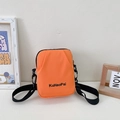 Bolso bandolera de nailon naranja para niños con correa negra y cremallera - Naranja