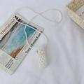 Mini bolso cilíndrico de perlas blancas hecho a mano para niños con correa de perlas - Estilo 1