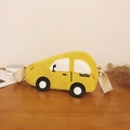 Gelbe Cord-Umhängetasche in Autoform für Kinder mit beigem Schultergurt - Gelb