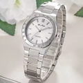 Montre minimaliste en acier argenté avec cadran blanc et bracelet métal élégant - Boîtier Argenté Cadran Blanc