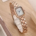 Montre vintage carrée pour femme en or rose avec cadran élégant en nacre blanche et acier - Or Rose / Cadran Blanc
