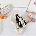Borsa pettorale in tela nera per bambini con tracolla regolabile e peluche coniglietto - Coniglio Nero