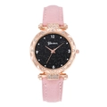 Primer plano del reloj de cielo estrellado rosa con caja de oro rosa y diamantes - Rosa