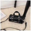 Mini sac cylindre en cuir verni noir avec doubles poignées et logo Hellojm - Noir