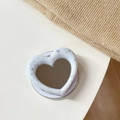 Dettaglio macro del supporto magnetico per telefono a cuore con motivo marmo e specchio - Specchio Cuore Magnetico Macchie Inchiostro-Bianco