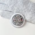 Dettaglio del supporto magnetico per telefono con orso grigio e sabbia glitterata colorata - Specchio Orso Colorato N. 2 (gift磁吸-2号)