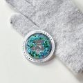 Dettaglio macro del supporto magnetico con glitter, motivo a orsetto e scritta regalo - Specchio Orso Colorato N. 3 (gift磁吸-3号)