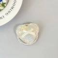Supporto per telefono a cuore iridescente con fiocco e strass su sfondo grigio - (Diamante Bianco) Magnetico - Cuore di Conchiglia - N. 15 Fiocco Bianco Incrociato