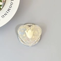 Support téléphone cœur nacré avec tulipe en relief et bordure en strass - (Diamant Blanc) Magnétique - Cœur en Coquille - No. 19 Tulipe Blanc Lait