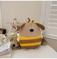 Vista dettagliata dello zaino carino per cani ape dei cartoni animati con peluche morbido - Cachi Con Pendente