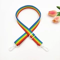 Tracolla regolabile a righe arcobaleno con clip bianche e accento floreale elegante - Arcobaleno + Fibbia Bianca
