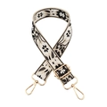 Nahaufnahme des ethnischen Taschenschafts mit Blumenstickerei und Goldmetallschnallen - Goldschnalle / Beige Schwarz