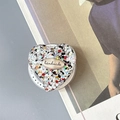 Dettaglio supporto telefono a cuore con glitter colorati e targhetta silver handmade - Stile Cuore con Paillettes Magnetiche No.2