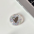 Detail of a round acrylic phone grip with colorful sequins and heart-shaped mirror - Transparent Stand - Colorful Sequins Heart Mirror - No. 14