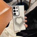 Luxe vierkante hoes voor Samsung S24 Ultra met strass hart en zilveren camera metalen frame - Zilver Gegalvaniseerd Hart (Witte Strass) / A16