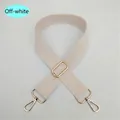 Detalle de correa ajustable de algodón blanco crema con ganchos de metal dorado - Blanco Roto