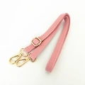 Tracolla regolabile in tela rosa con moschettoni in metallo dorato per borse da donna - Rosa