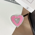 Vista macro del supporto cuore per telefono in pelle rosa con strass e specchio - Adesivo - Rosa Scuro
