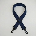 Tracolla regolabile in nylon blu scuro con moschettoni in plastica nera per borse - Blu
