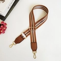 Bandoulière réglable en nylon avec rayures rouges et vertes et attaches dorées - Fermoir en Argent / Marron