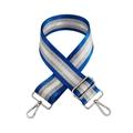 Dettaglio della tracolla in tessuto a righe blu navy e argento con ganci metallici - Blu Reale Fibbia Argentata