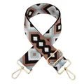 Détail d'une bandoulière brodée de 5 cm avec crochets pivotants en métal doré - Blanc Cyan Pâte de Haricot (31)