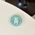 Détail macro du support ours 3D avec paillettes colorées sous résine transparente - Support Colle Goutte - Ours Bleu