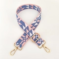 Tracolla larga regolabile con motivi geometrici rosa e blu e ganci in metallo dorato - Rosa Blu Fibbia Dorata
