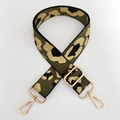 Detail of adjustable leopard print bag strap with golden hardware and jacquard weaving - Green Gold Line + Gold Buckle