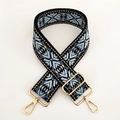 Detailaufnahme des Jacquard-Webgurts mit bunten geometrischen Mustern und Goldmetallschnallen - Z03-Hellblau Gelb