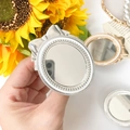 Specchio a mano retrò con fiocco decorativo in finiture oro e argento lucido - Supporto per Specchio con Fiocco / Argento