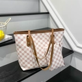 Ensemble de cabas rétro avec pochette, imprimé logo rouge et bordure marron - Blanc