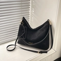 Retro-Hobo-Tasche aus schwarzem Wildleder mit weißen Nähten und langem Schultergurt - Mit kleiner Tasche / Schwarz