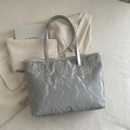 Metallic silver tote bag with crinkled texture, slim straps and golden rivets detail - No Pendant / Silver