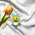 Supporto per telefono a fiore a scacchi verdi con smiley giallo su seta bianca - Supporto Smiley Fiore a Quadri / Verde