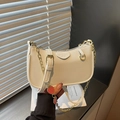 White litchi pattern shoulder bag with gold chain and strawberry charm hand-held - White