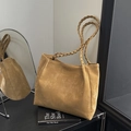 Minimalist camel suede tote bag with woven handle and gold fashion lettering - No Pendant / Khaki
